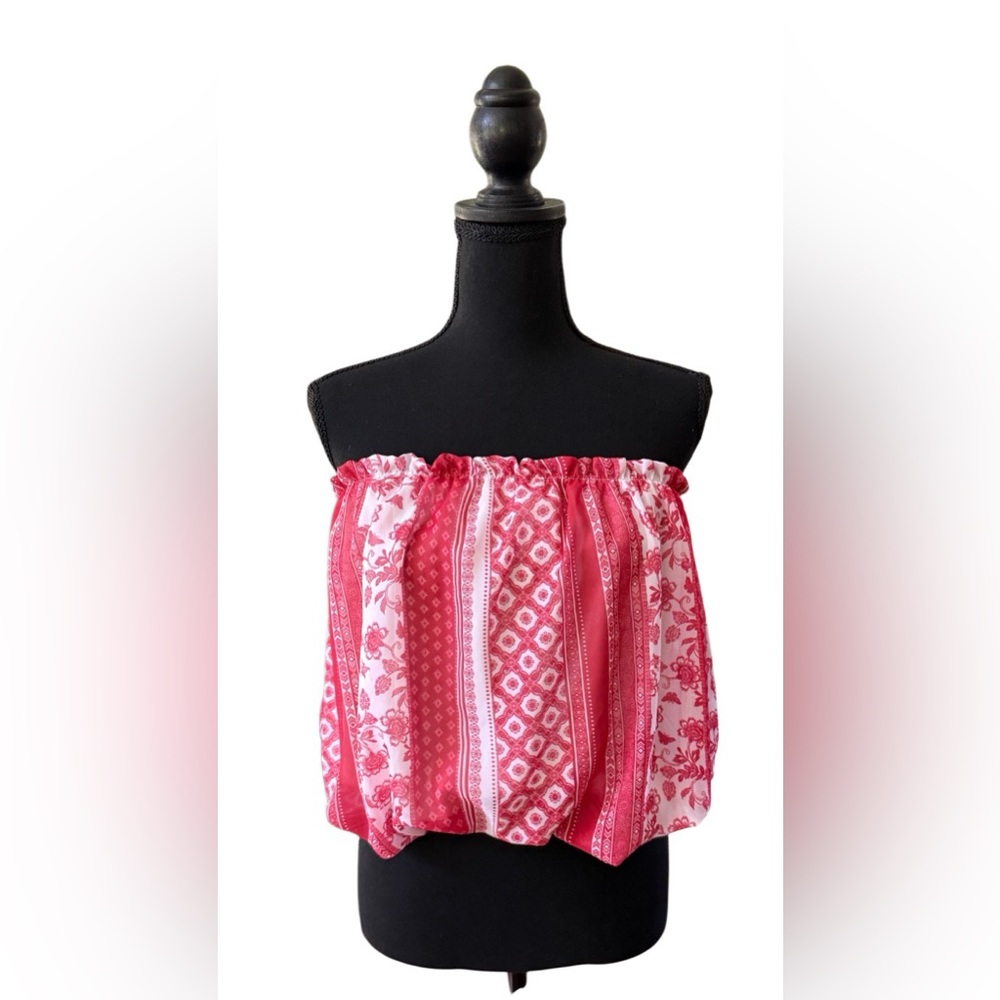 Fantastic Fawn: Red and White Country Girl Pattern Crop Top Tube Top